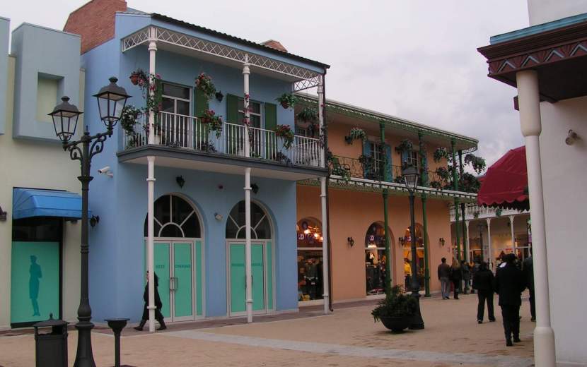 Valmontone Outlet Village