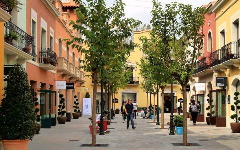 La Roca Village Outlet